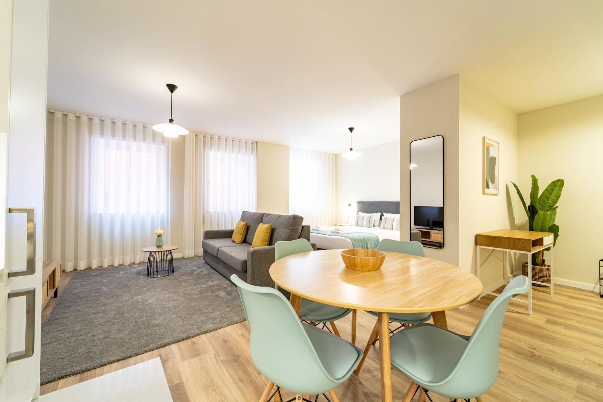 On The Square Studio - City Center By House And People Braga Luaran gambar
